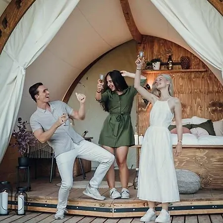 Wow Magisches Luxus Glamping Mit Pool Im Paradies Роскошный шатер